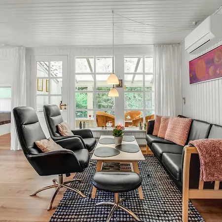 Gravers - 300m From The Sea By Interhome